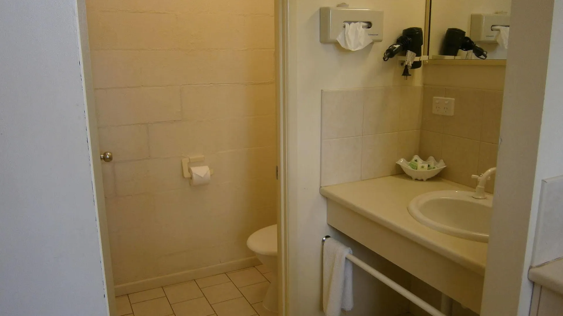 Kellys Motel Oakey